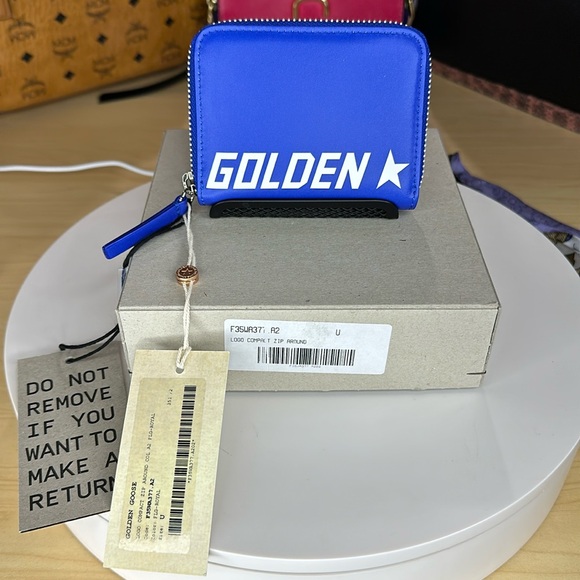 💥NWT GOLDEN GOOSE - LOGO COMPACT ZIP AROUND - AG703 - Picture 1 of 16